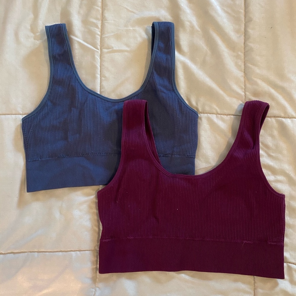 Ribbed seamless bralettes